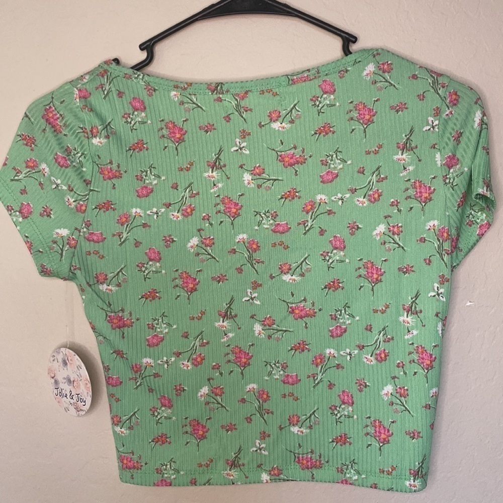 Short sleeve crop top green with flowers - Picture 7 of 9